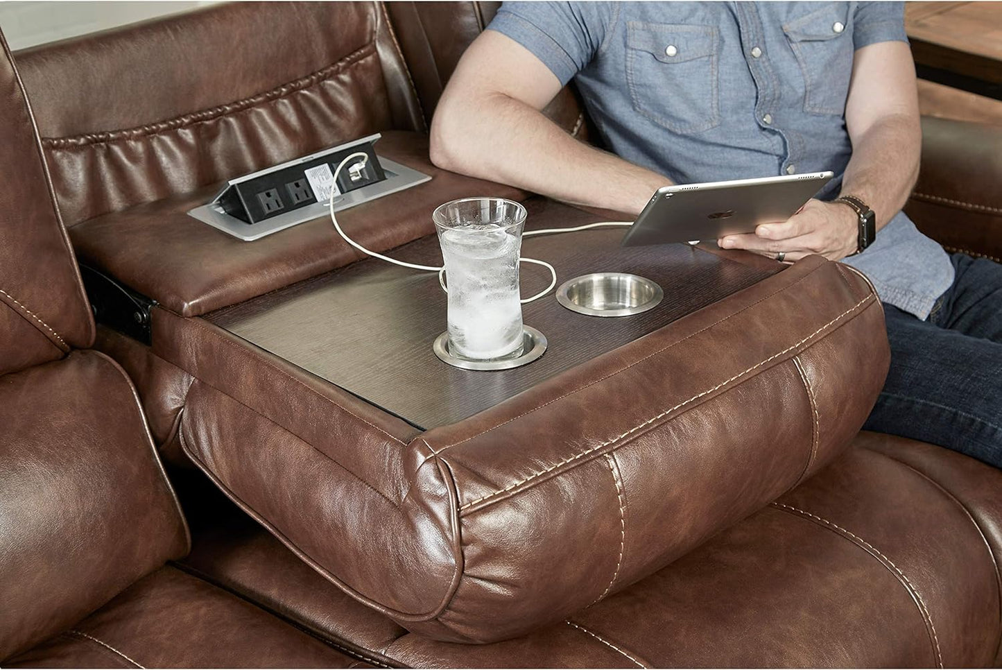 Saddlebrook 3PC Sofa Set with Charging Station