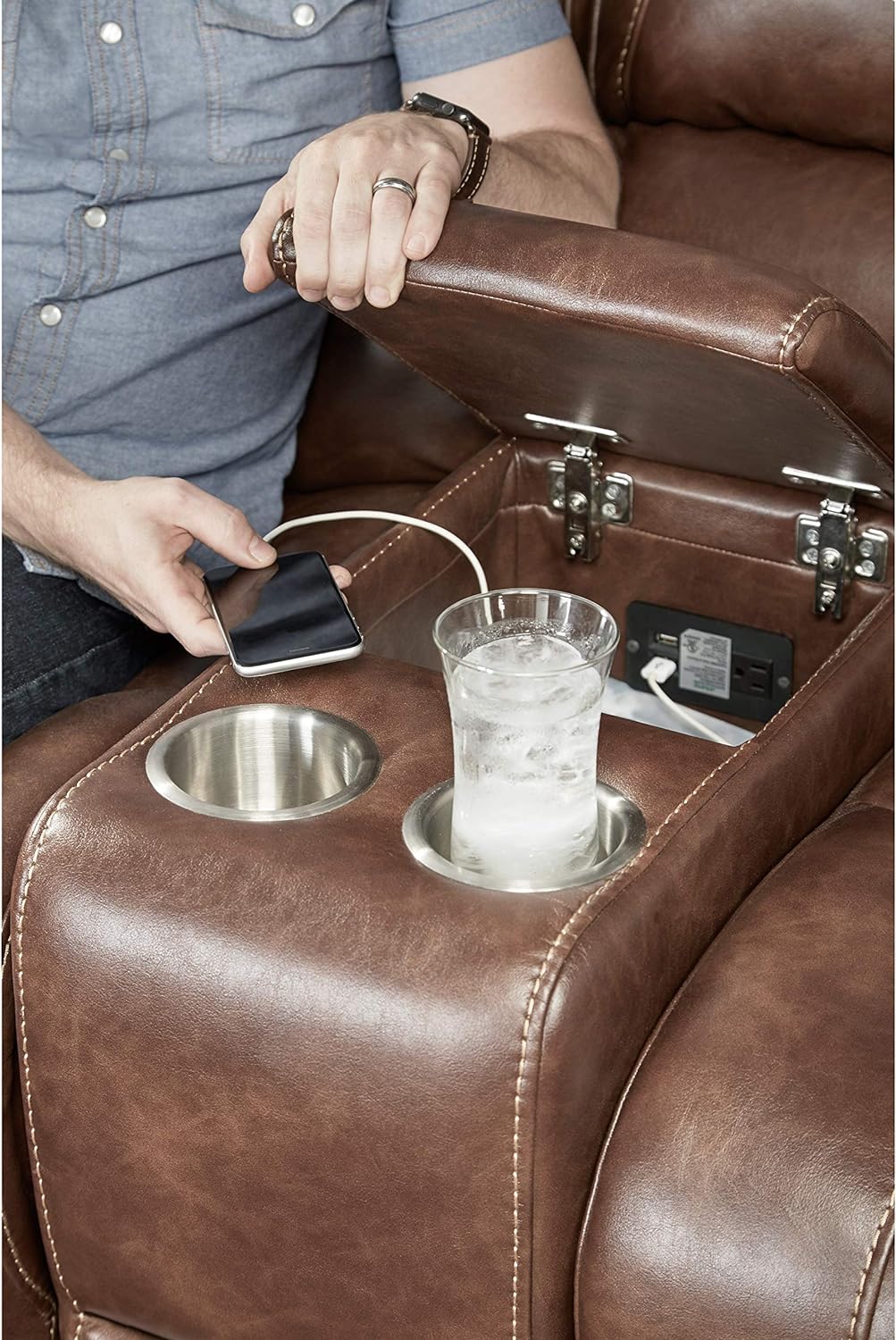 Saddlebrook 3PC Sofa Set with Charging Station