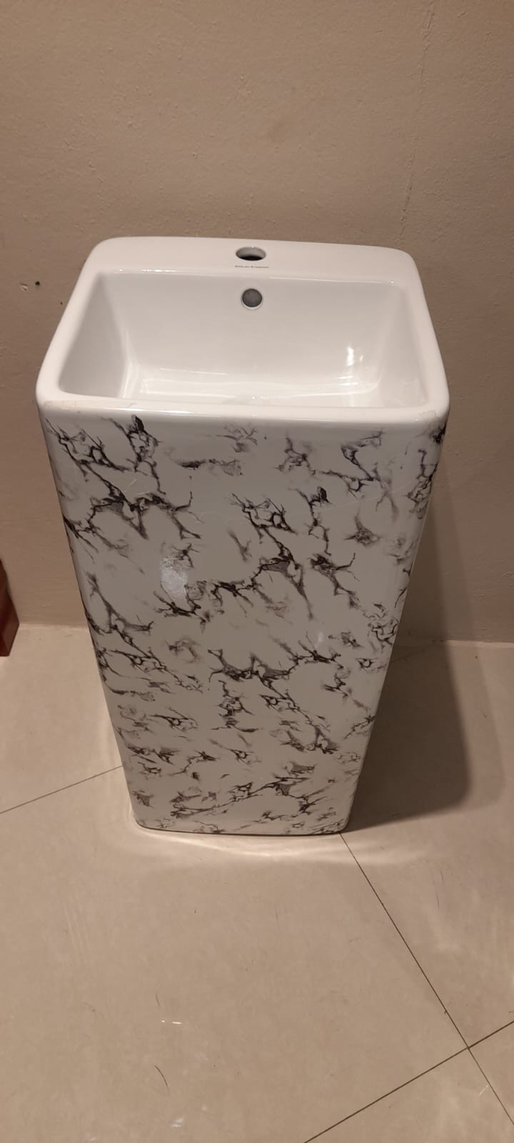 M-G028 Pedestal Basin - Marble
