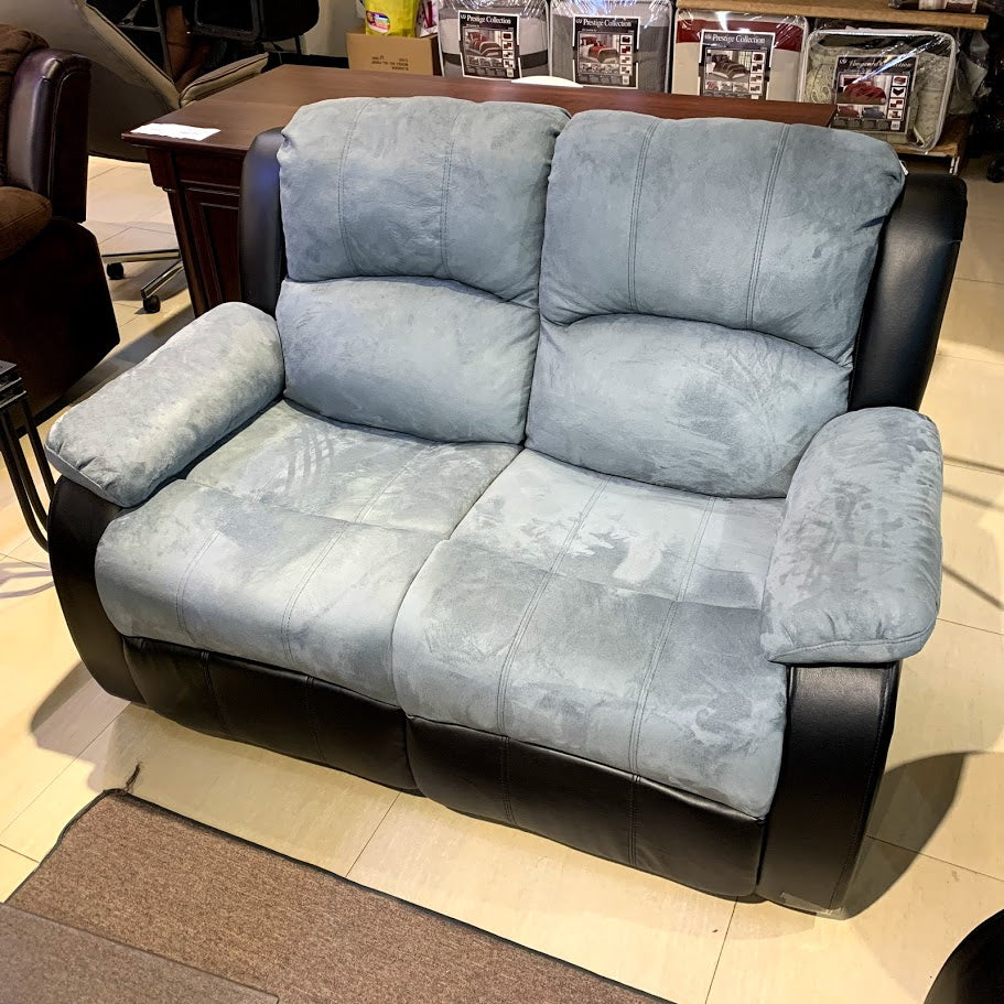 Chicago Blue Loveseat