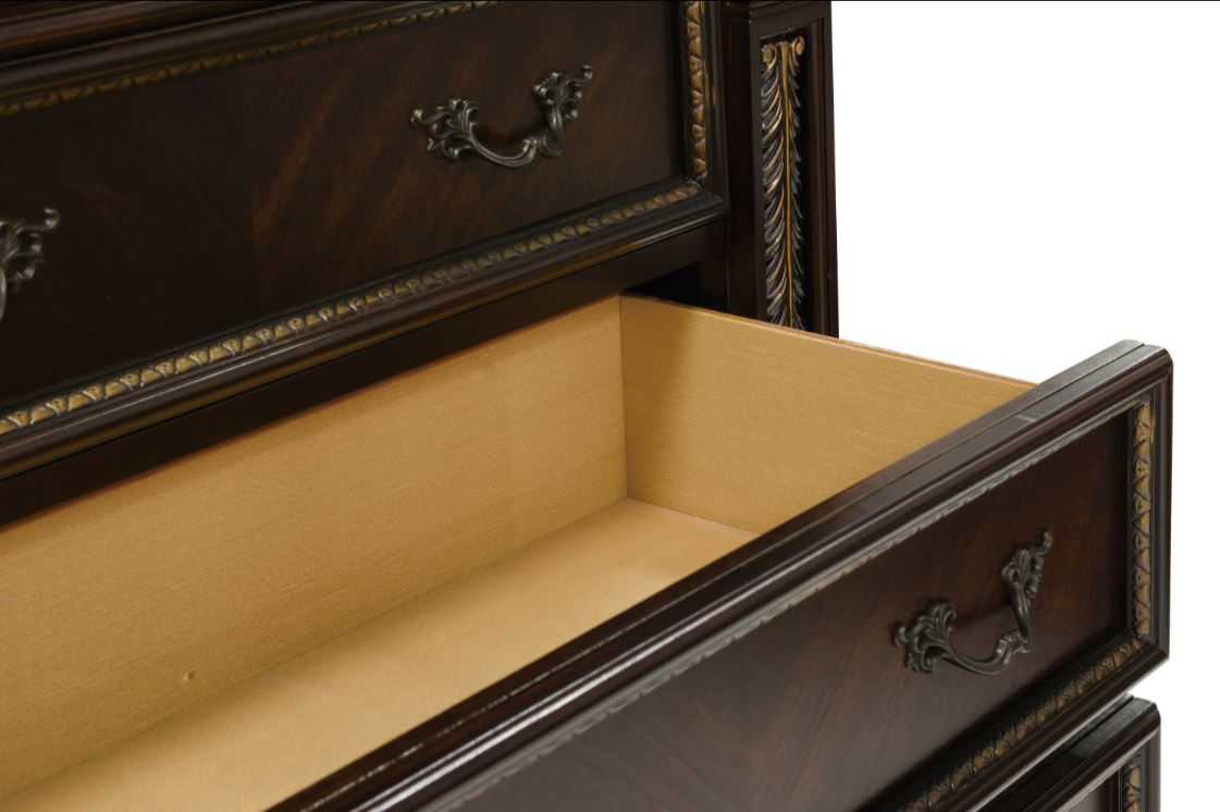 Majesty Chest