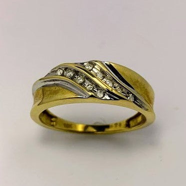 Men's Diamond Band 10K Yellow Gold