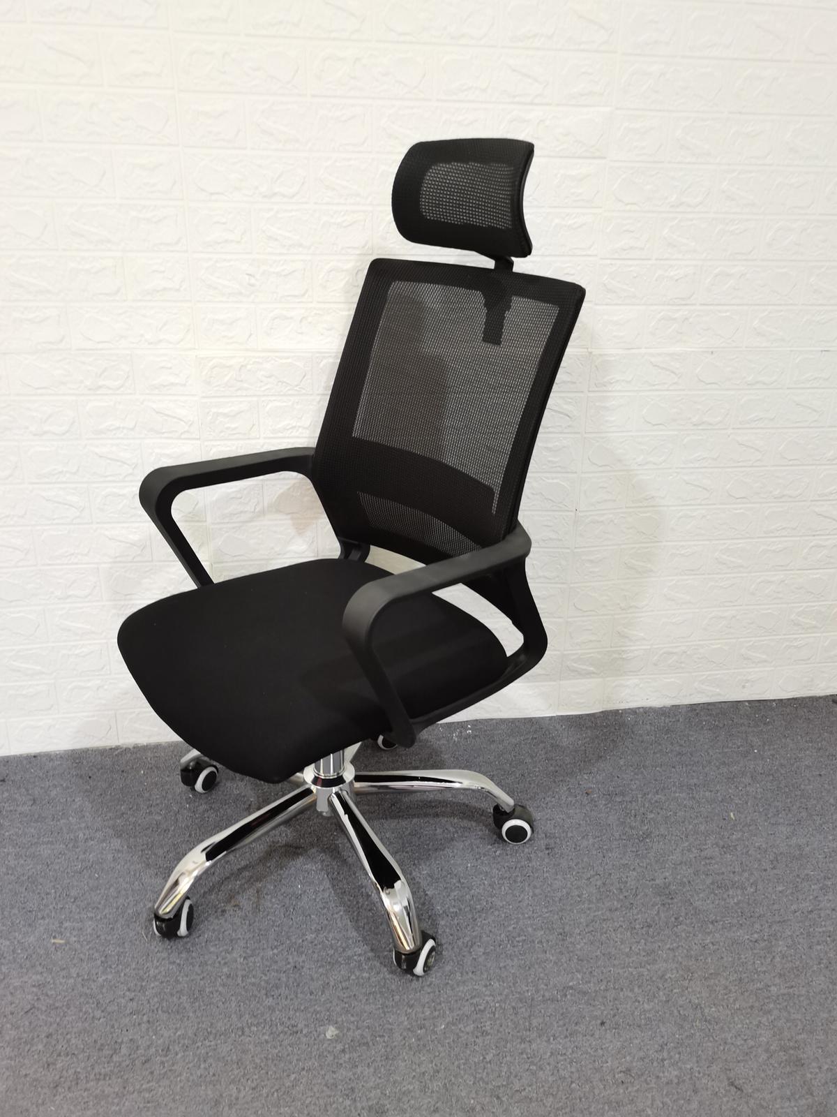 Office Chair with Head Rest