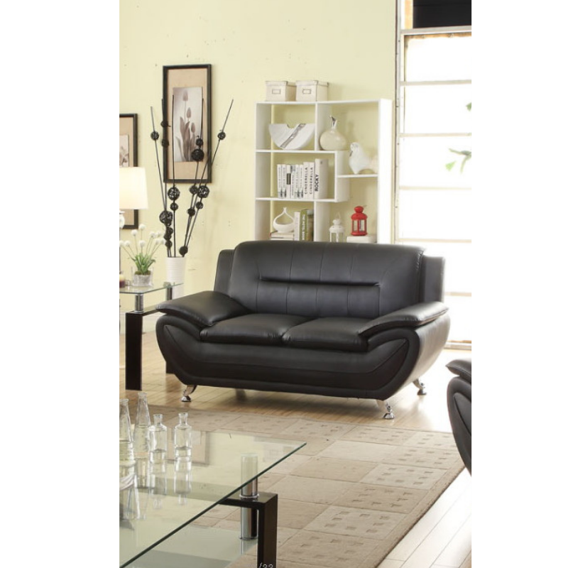 Clara Loveseat